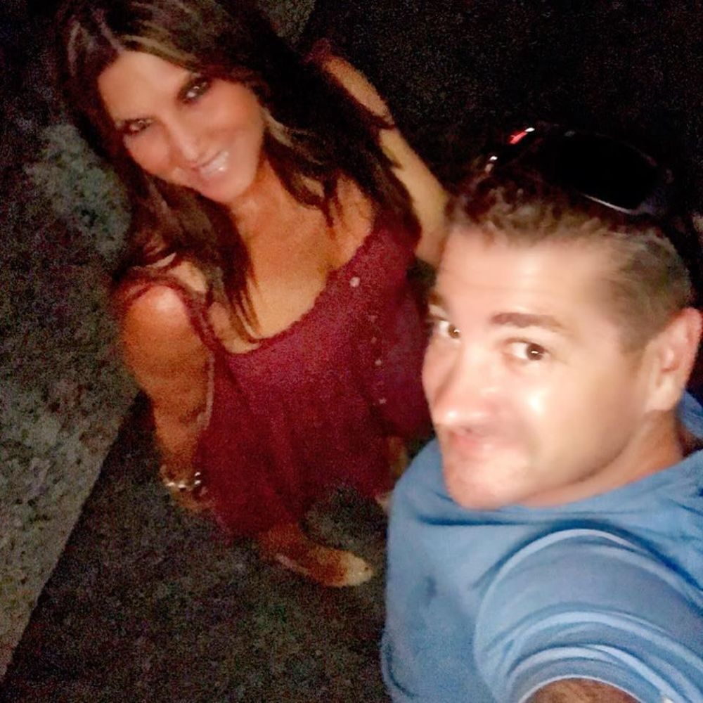 Meet your Posher, Rhenda